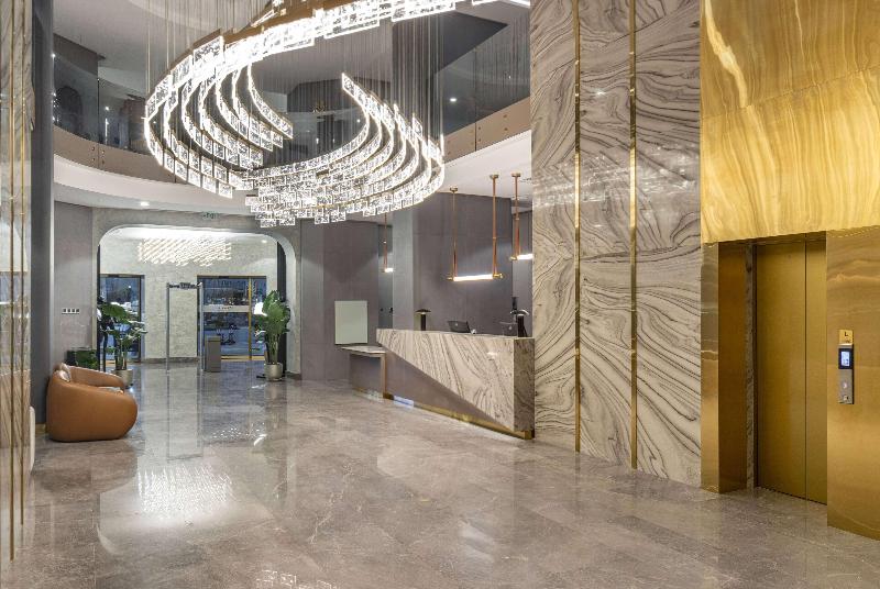 Ramada Plaza By Wyndham Batumi - Lobi