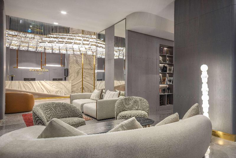Ramada Plaza By Wyndham Batumi - Lobi