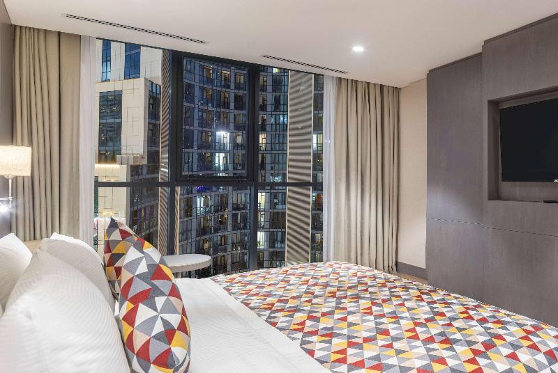 Ramada Plaza By Wyndham Batumi - Oda