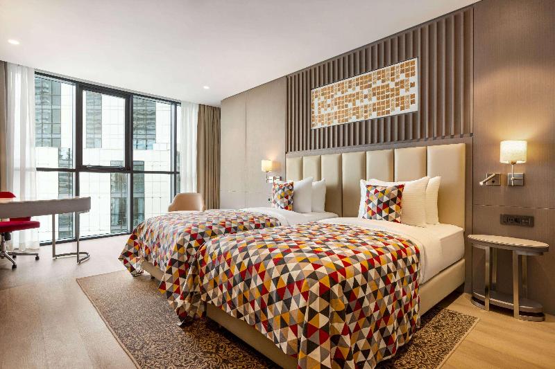 Ramada Plaza By Wyndham Batumi - Oda
