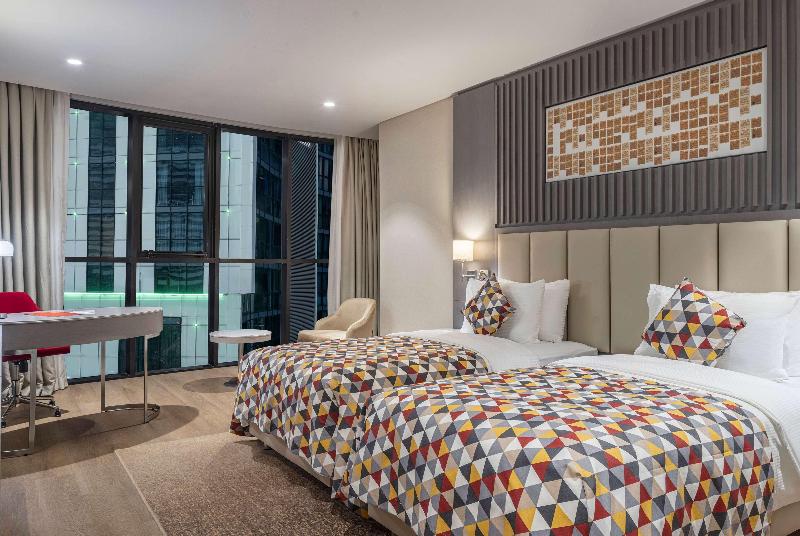 Ramada Plaza By Wyndham Batumi - Oda