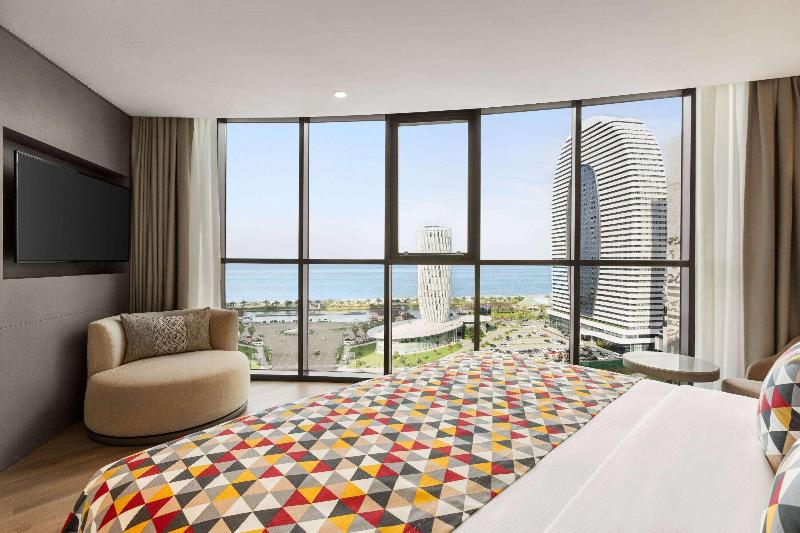 Ramada Plaza By Wyndham Batumi - Oda