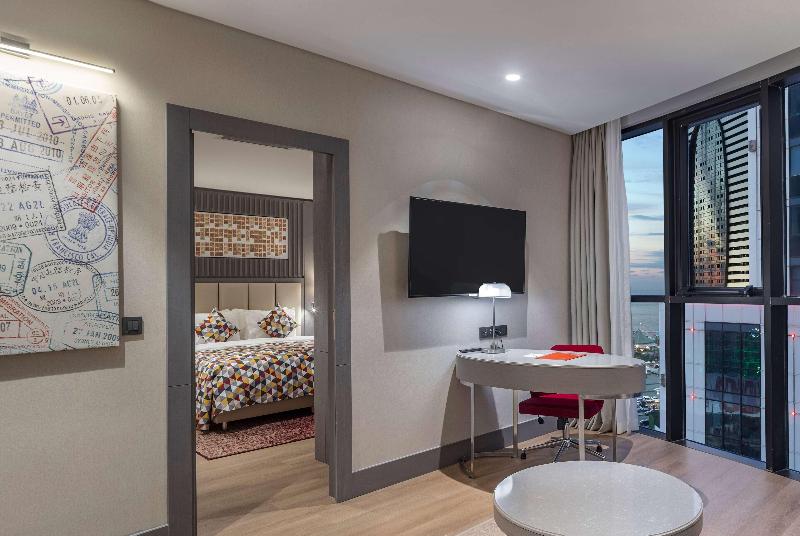 Ramada Plaza By Wyndham Batumi - Oda