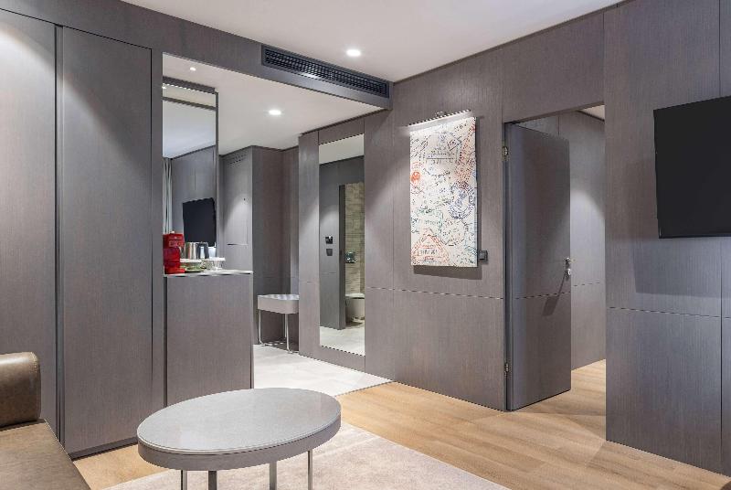 Ramada Plaza By Wyndham Batumi - Oda
