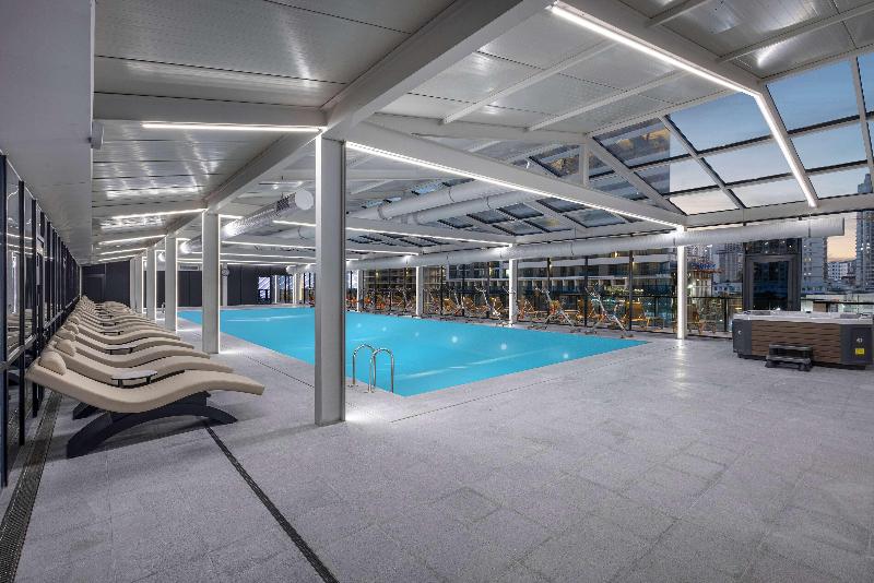 Ramada Plaza By Wyndham Batumi - Havuz