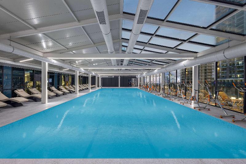 Ramada Plaza By Wyndham Batumi - Havuz