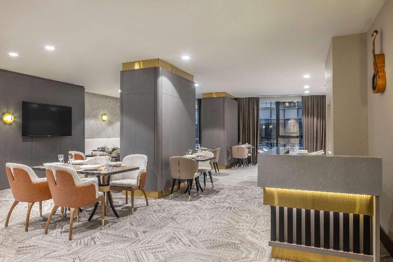Ramada Plaza By Wyndham Batumi - Restoran