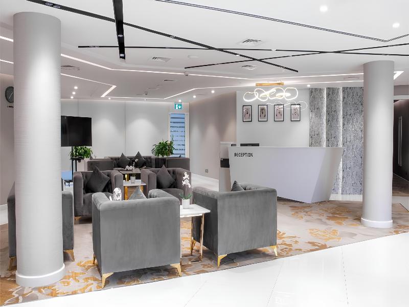 E-Stay Hotel - Lobi