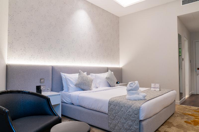 E-Stay Hotel - Oda