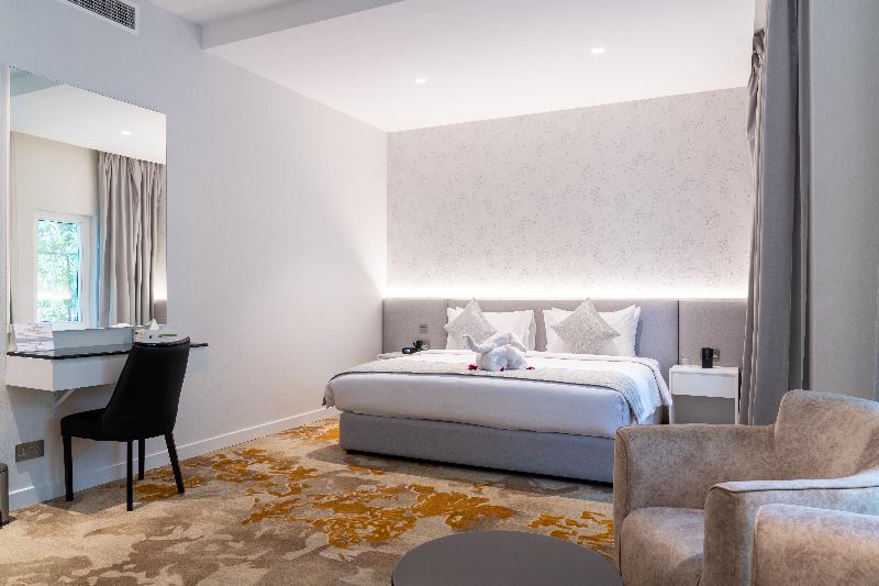 E-Stay Hotel - Oda