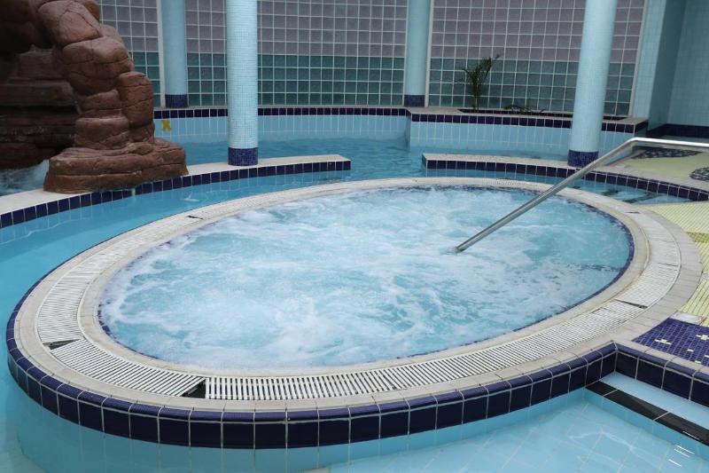 E-Stay Hotel - Havuz