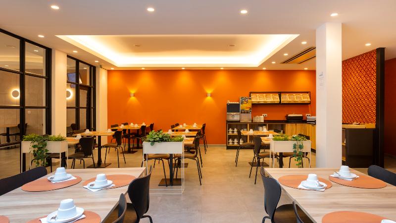 Made Inn Faro - Restoran