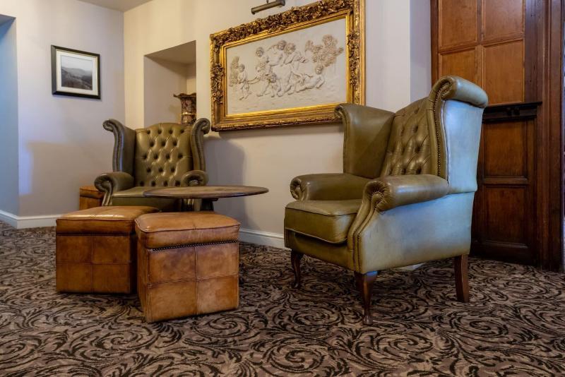 White Lion Royal Hotel - Lobi