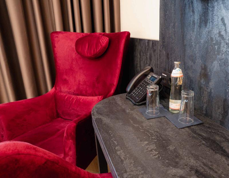 PLAZA INN Wiener Neustadt BW Signature Collection - Oda