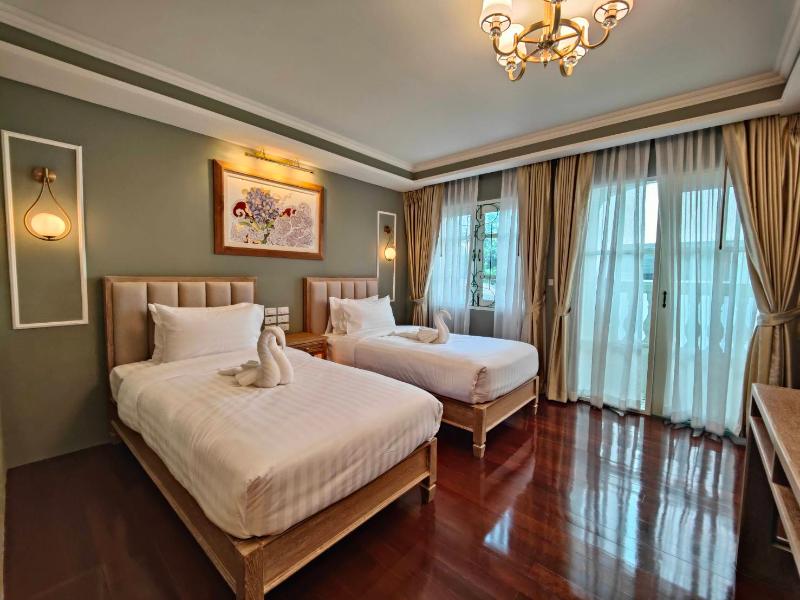 Siri Grand Bangkok Hotel - Oda
