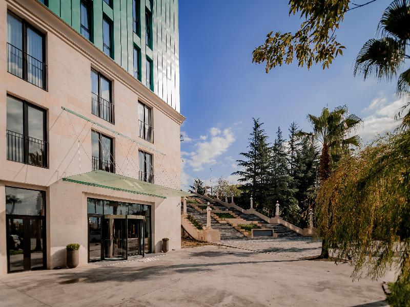 Kutaisi Inn - Genel