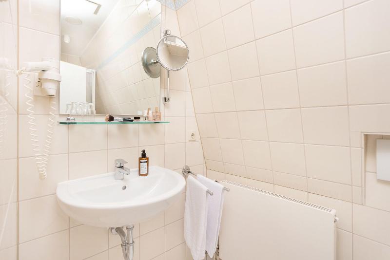 Maakt Hotel Apartments - Oda