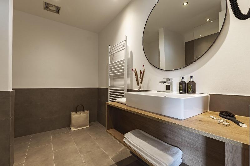 Maakt Hotel Apartments - Oda