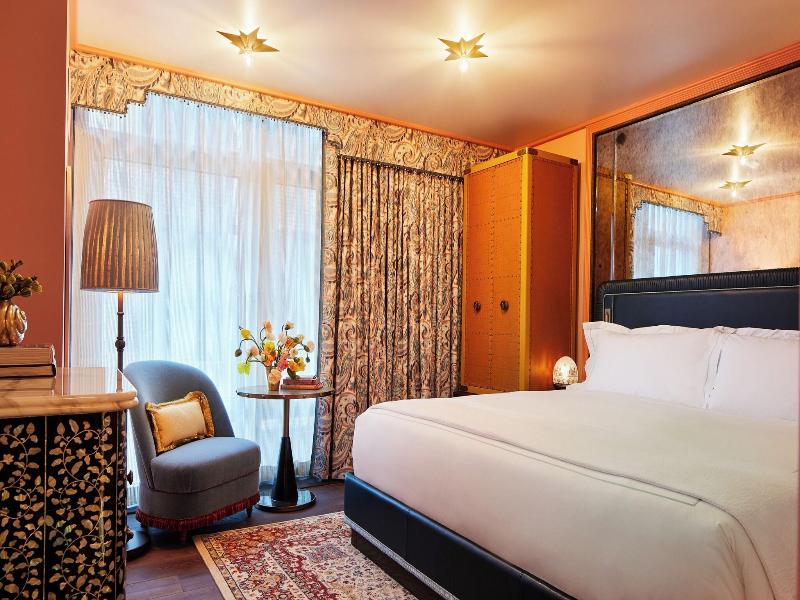 The Fifth Avenue Hotel - Oda