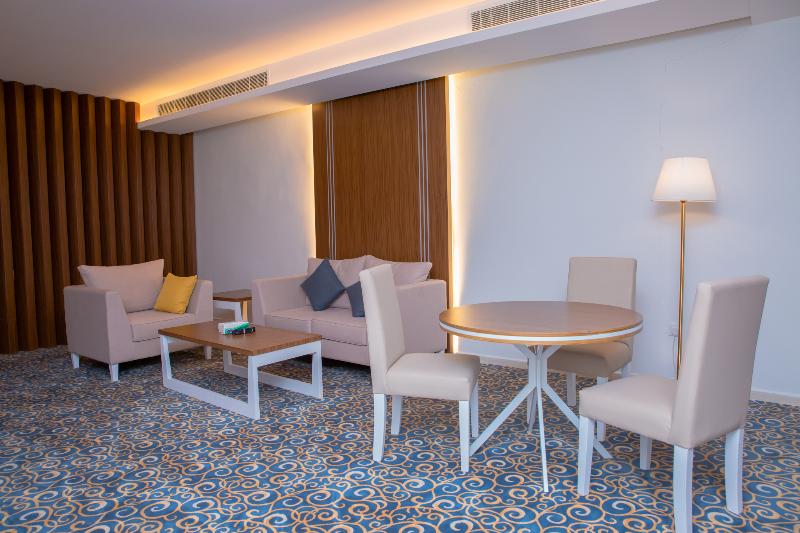 Al Diyafa Hotel - Oda