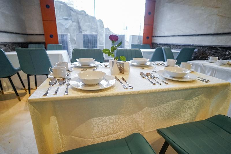 Emaar Al Noor - Restoran
