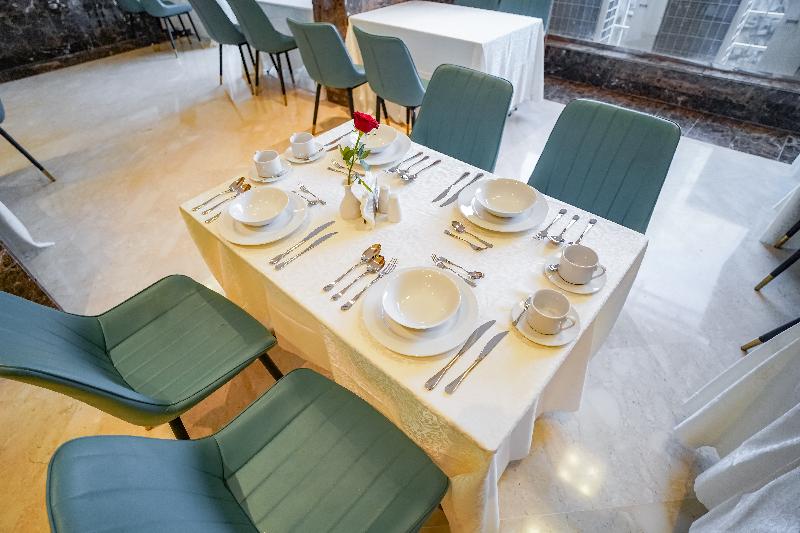 Emaar Al Noor - Restoran