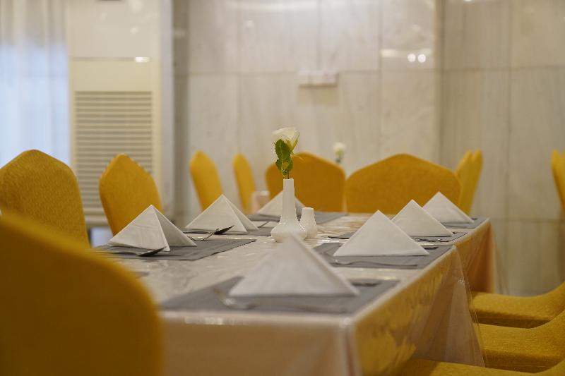 Emaar Andalusiah - Restoran