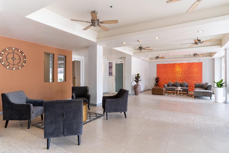 Heeton Concept Hotel by Compass Hospitality - Lobi