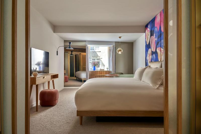 The BoTree London, Curio Collection by Hilton - Oda