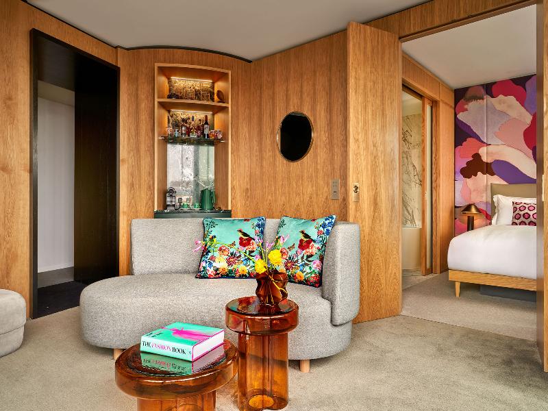 The BoTree London, Curio Collection by Hilton - Oda