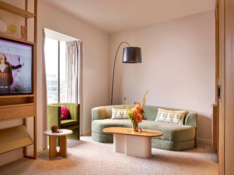 The BoTree London, Curio Collection by Hilton - Oda