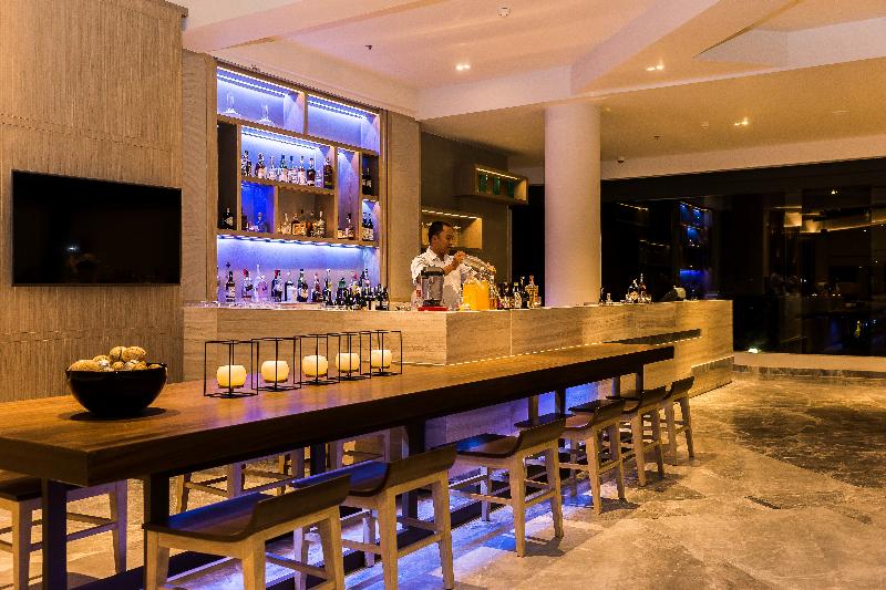 Phuket Marriott Resort & Spa, Merlin Beach - Bar