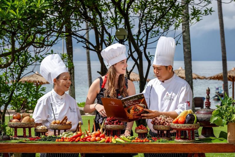 Phuket Marriott Resort & Spa, Merlin Beach - Plaj