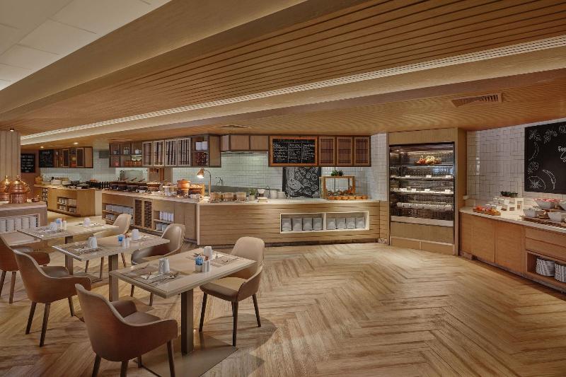 Phuket Marriott Resort & Spa, Merlin Beach - Restoran