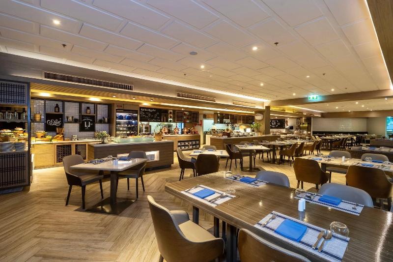 Phuket Marriott Resort & Spa, Merlin Beach - Restoran