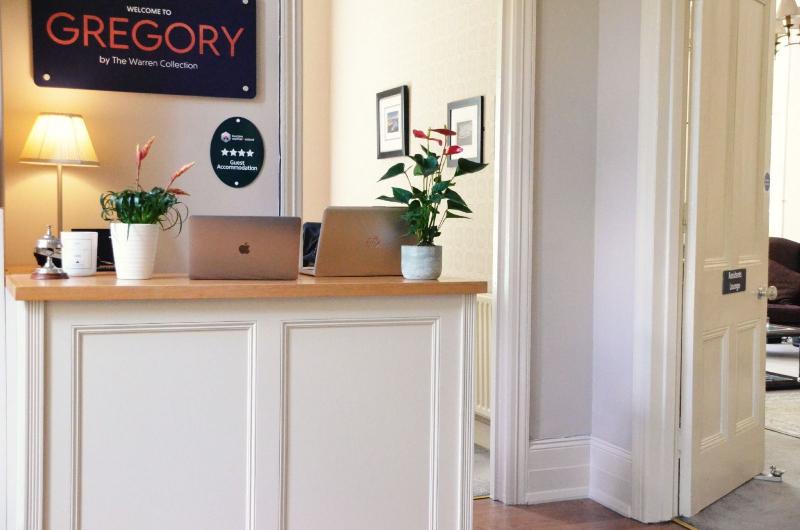 The Gregory by Warren Collection - Lobi