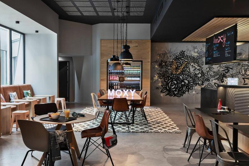 Moxy Lyon Airport - Genel