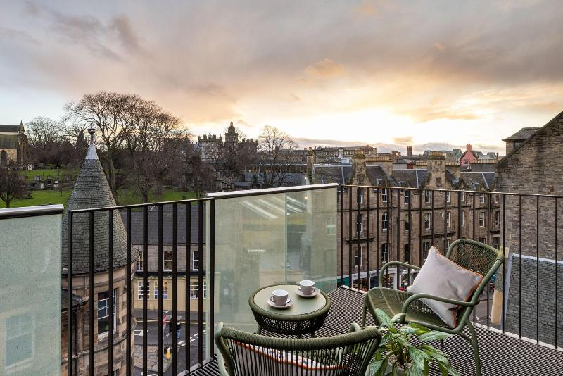 Virgin Hotels Edinburgh - Teras