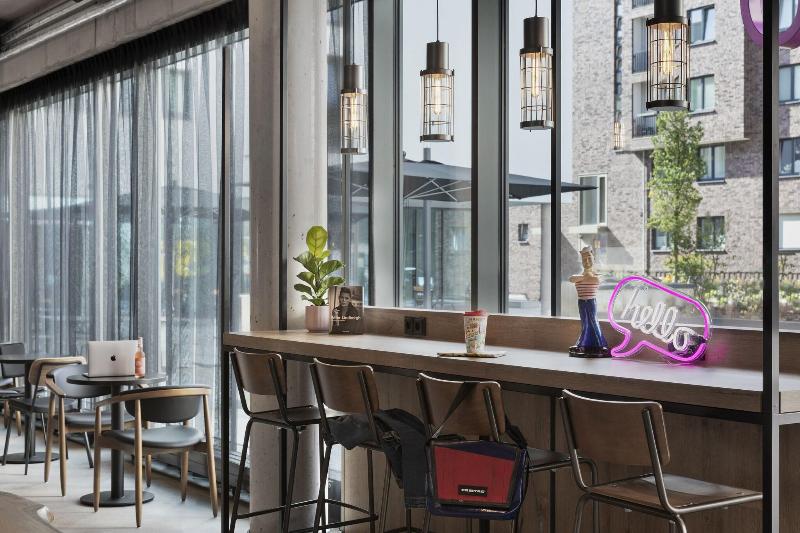 Moxy Hamburg Altona - Lobi