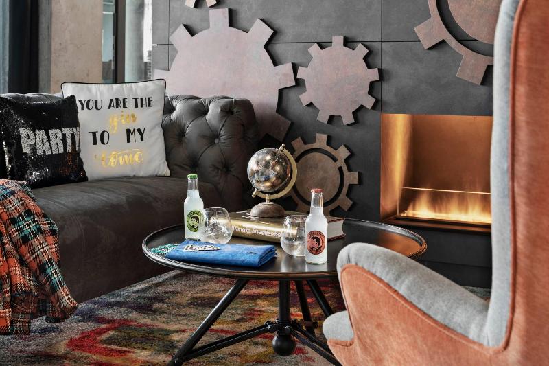 Moxy Hamburg Altona - Lobi
