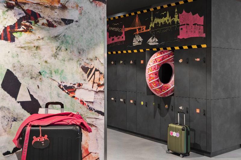 Moxy Hamburg Altona - Genel