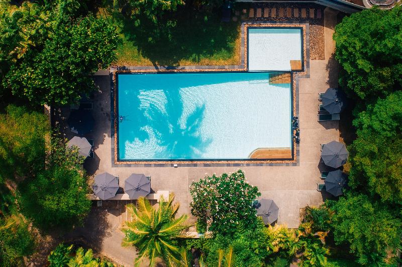 Paradox Resort Phuket - Havuz