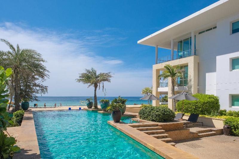 Paradox Resort Phuket - Havuz