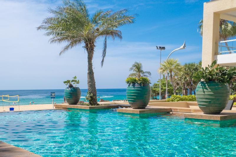 Paradox Resort Phuket - Havuz