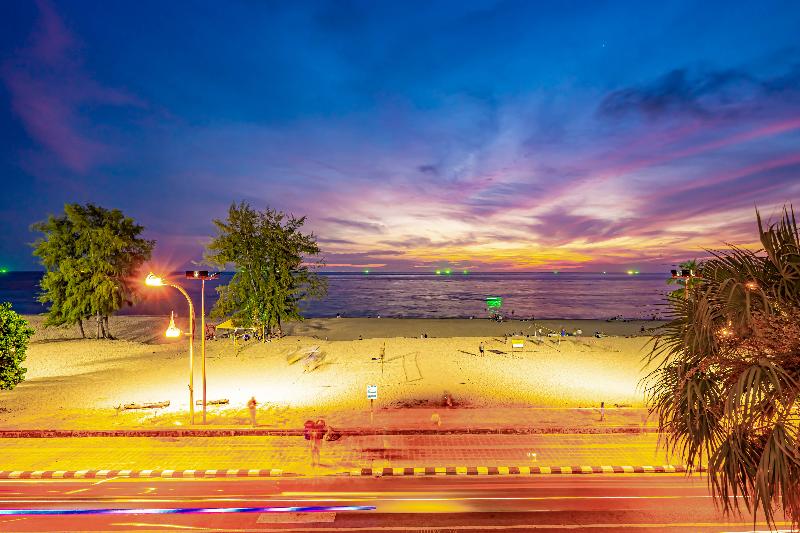 Paradox Resort Phuket - Plaj