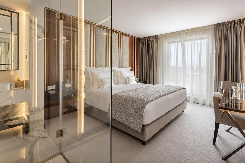 Wine & Books Porto Hotel - Oda