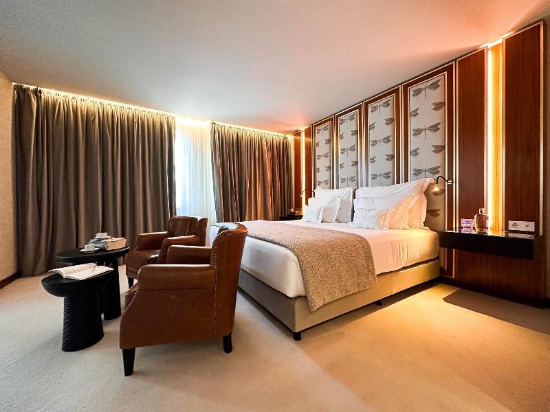 Wine & Books Porto Hotel - Oda
