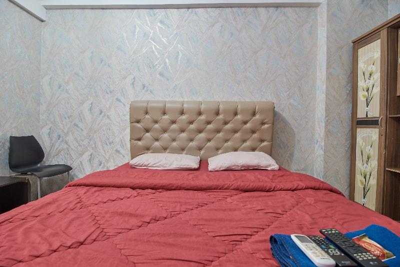 Apartment Green Lake Ciputat By Celebrity Room - Oda