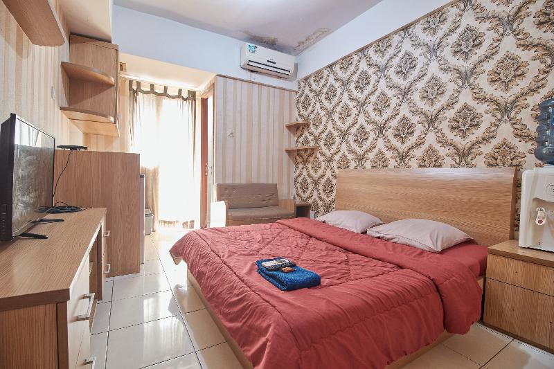 Apartment Green Lake Ciputat By Celebrity Room - Oda