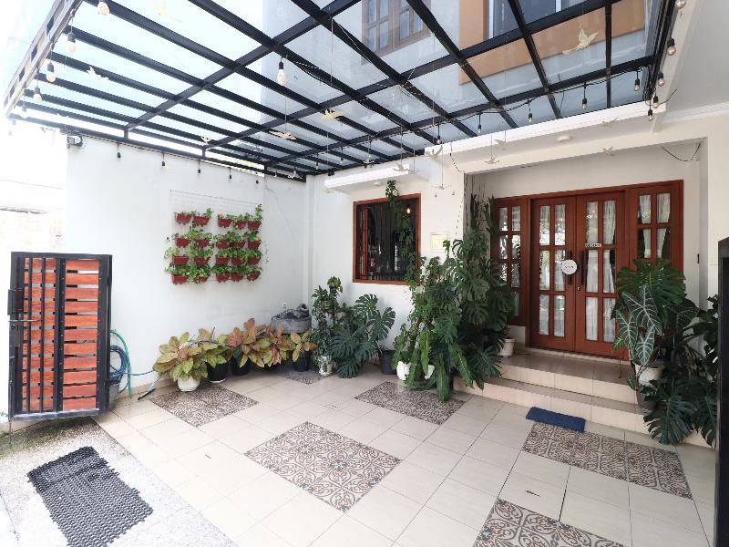 Bisma Balcony Homestay By Zuzu - Lobi